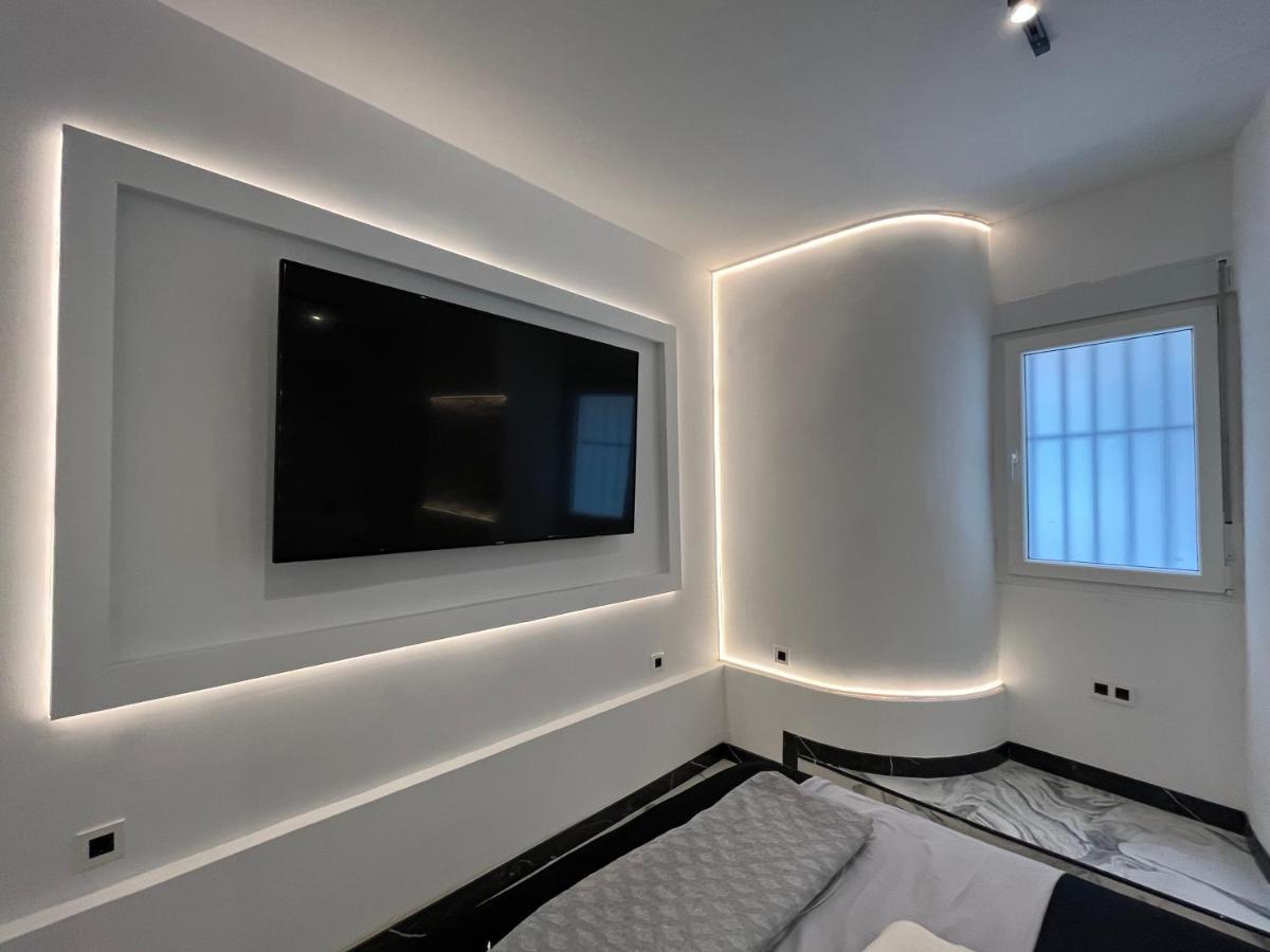 Bs4 Suite Luxury Madrid Centro ภายนอก รูปภาพ